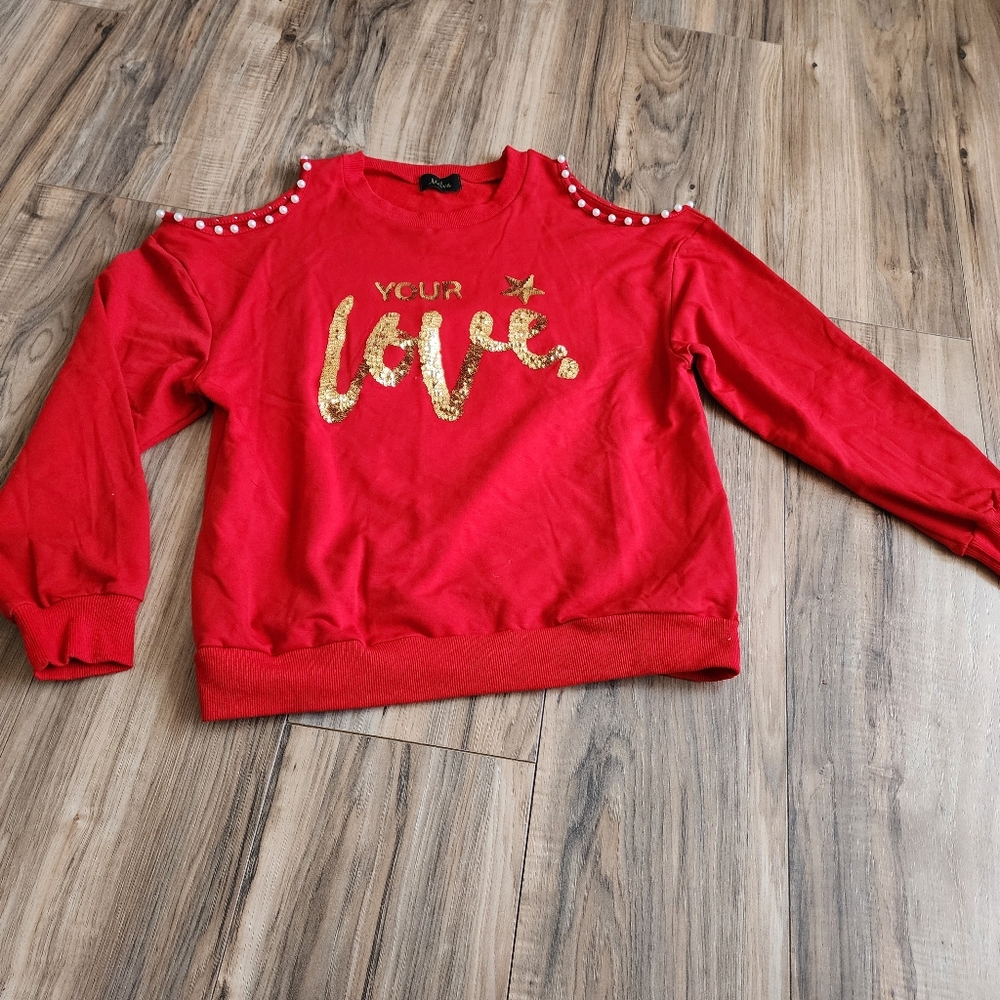 Chic women's sweater size S